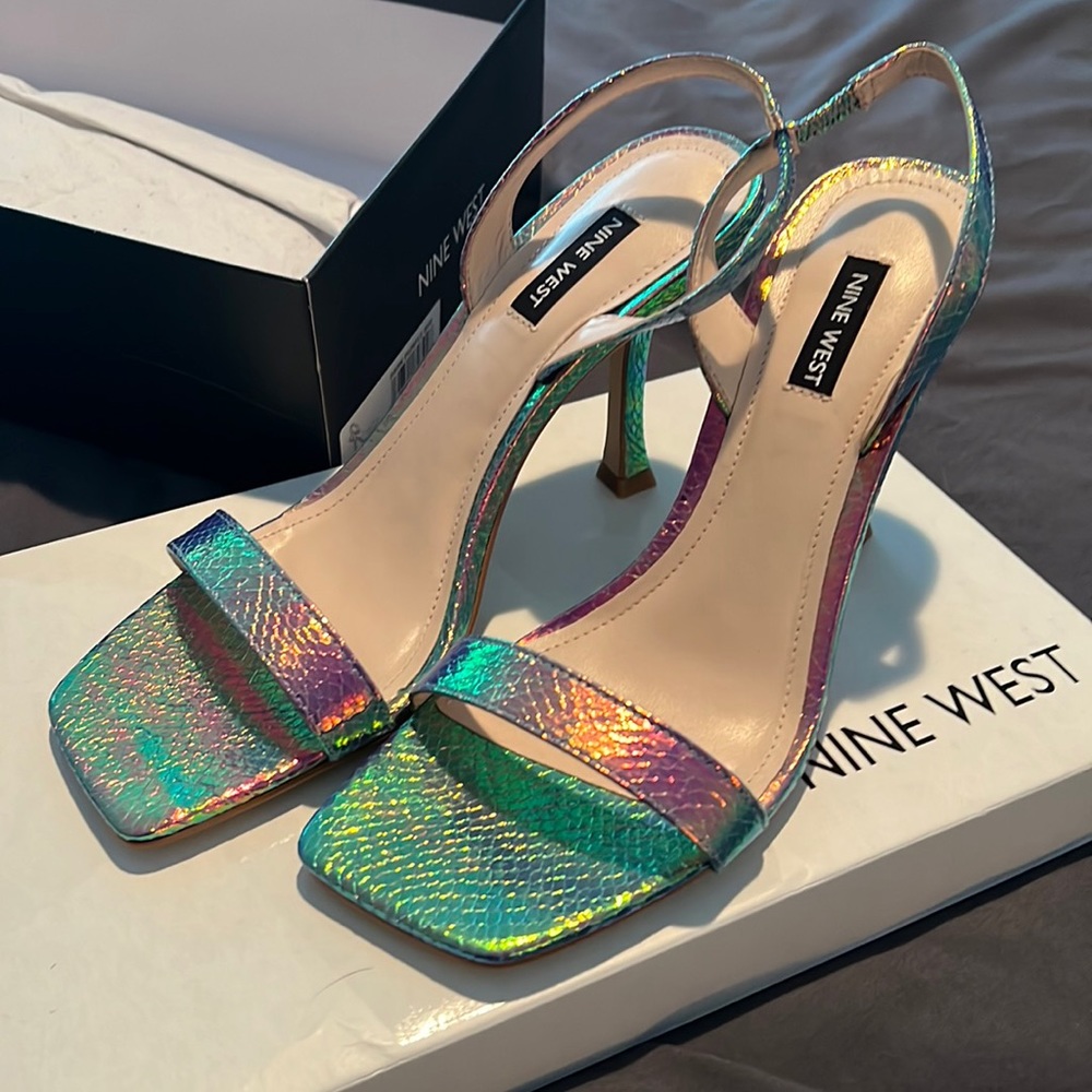 Nine West open toe heeled sandals. Size 8.5